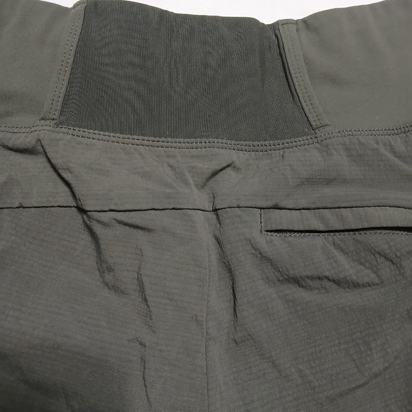 Athleta Women's Dark Gray Shorts - Picture 7 of 10